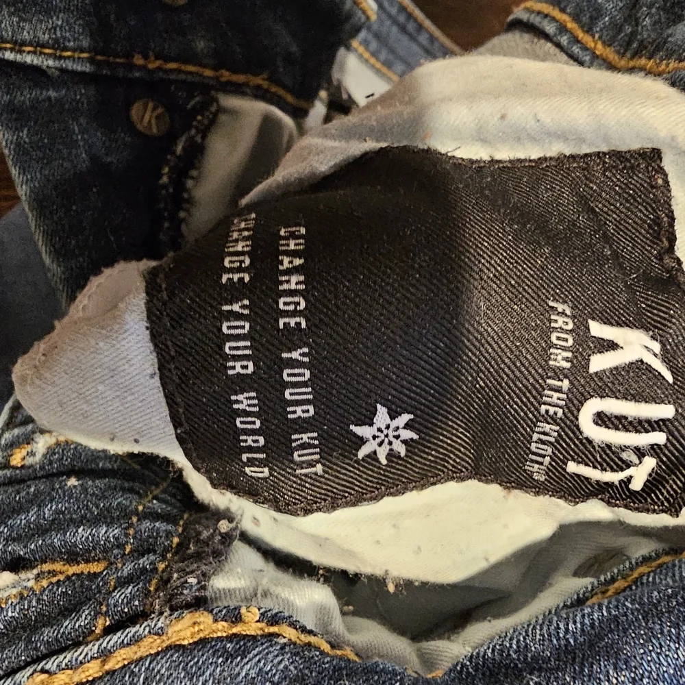 Kut From The Kloth Button Fly Skinny Jeans Size 12 High Rise Distressed Raw Hem - Picture 6 of 6